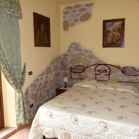 Casale San Pietro Bed & Breakfast Otricoli Luaran gambar