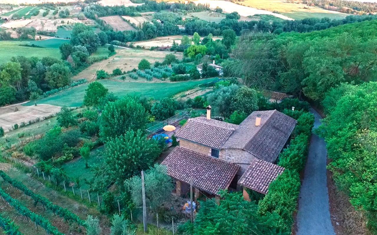 Casale San Pietro Bed & Breakfast Otricoli Luaran gambar