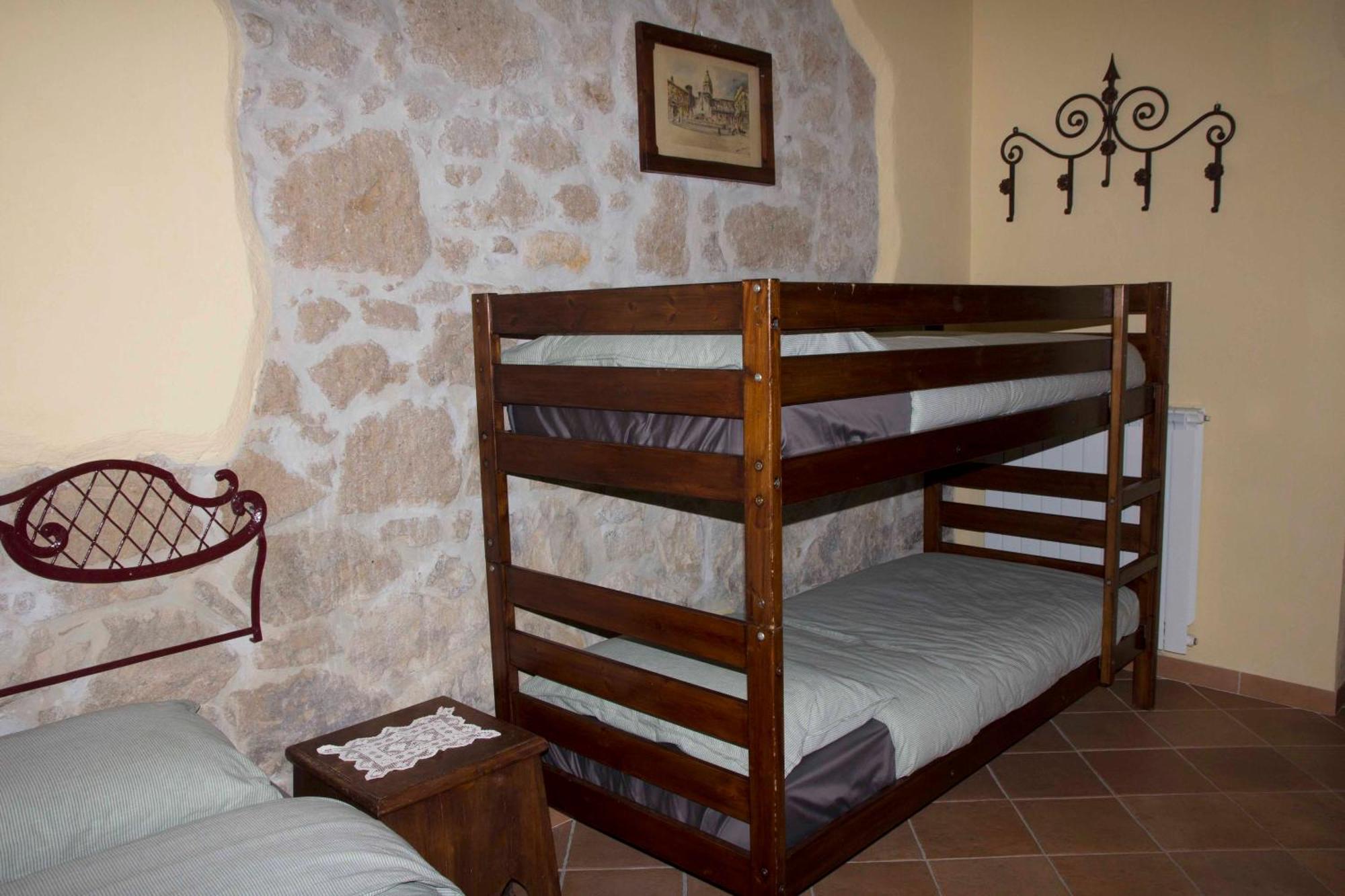 Casale San Pietro Bed & Breakfast Otricoli Luaran gambar